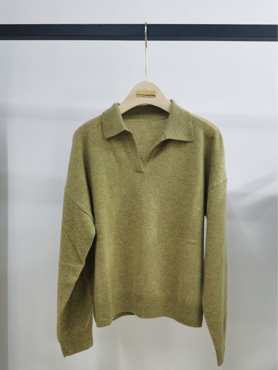 秋冬小禾家康赛妮全羊绒翻领长袖羊绒衫女宽松韩版上衣-阿里巴巴