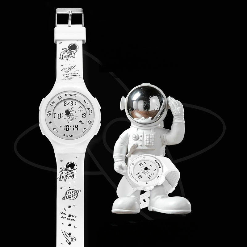 太空人手表学生抖音情侣多功能夜光防水运动百搭电子表男女青少年