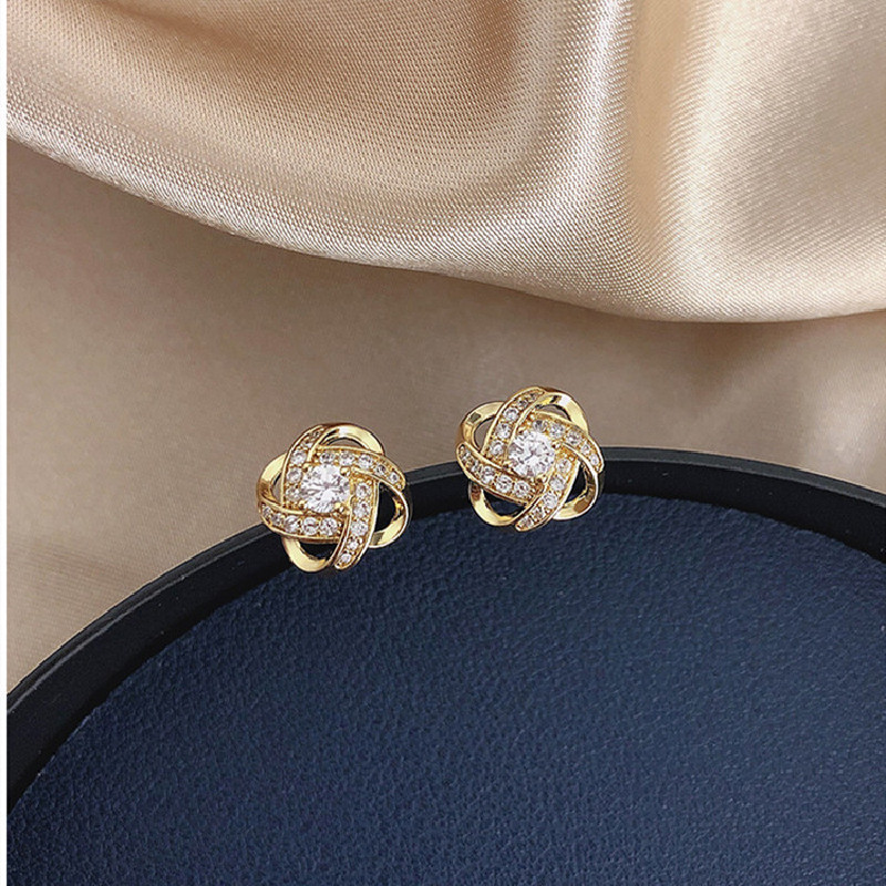 Sterling Silver Needle South Korea Cross Full Diamond Earrings Temperamental Minority Design High Sense Accessories Elegant Ear Studs Earrings for Women