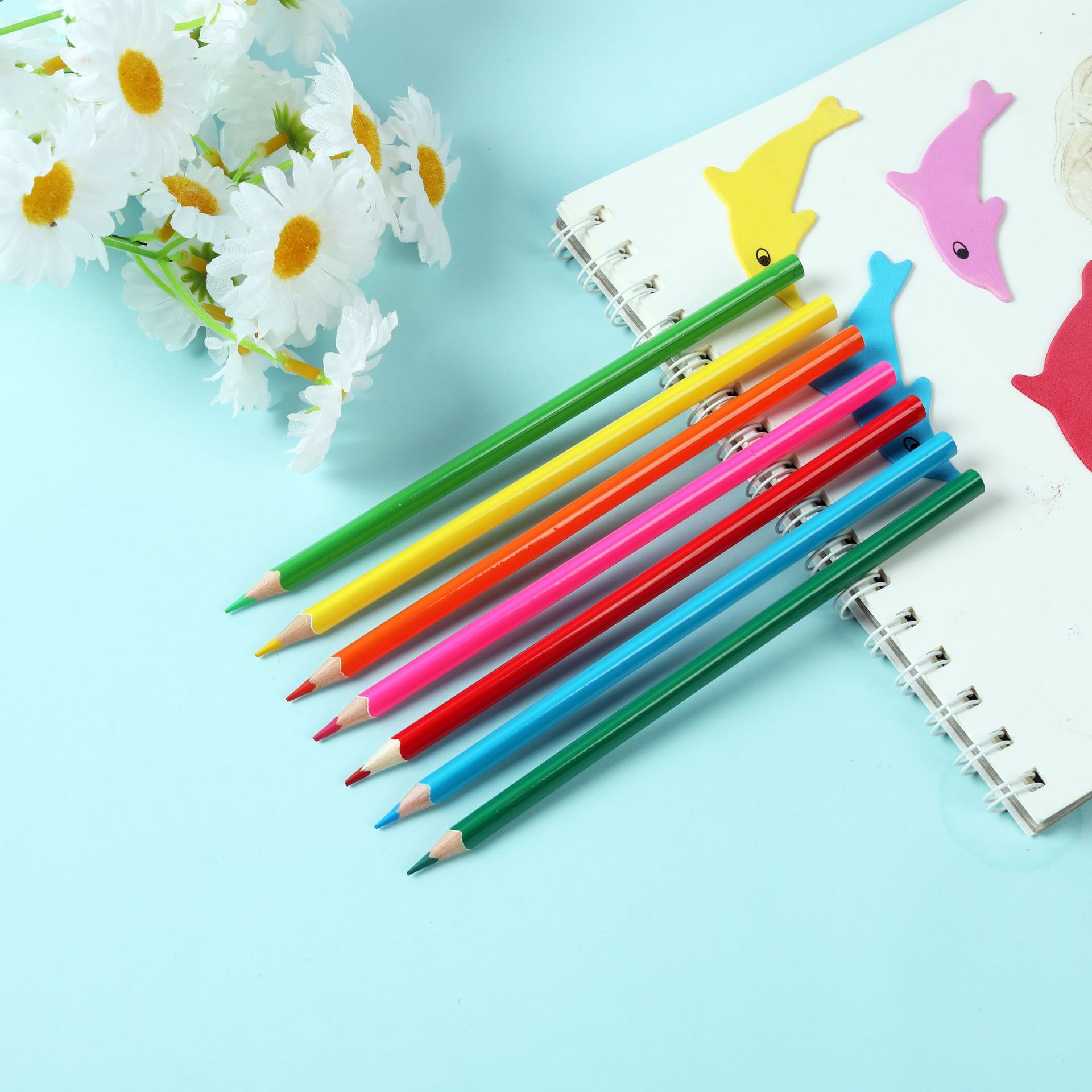 三角专业彩铅72色各类彩色画笔华星hb手绘素描水溶性彩色炭笔批发