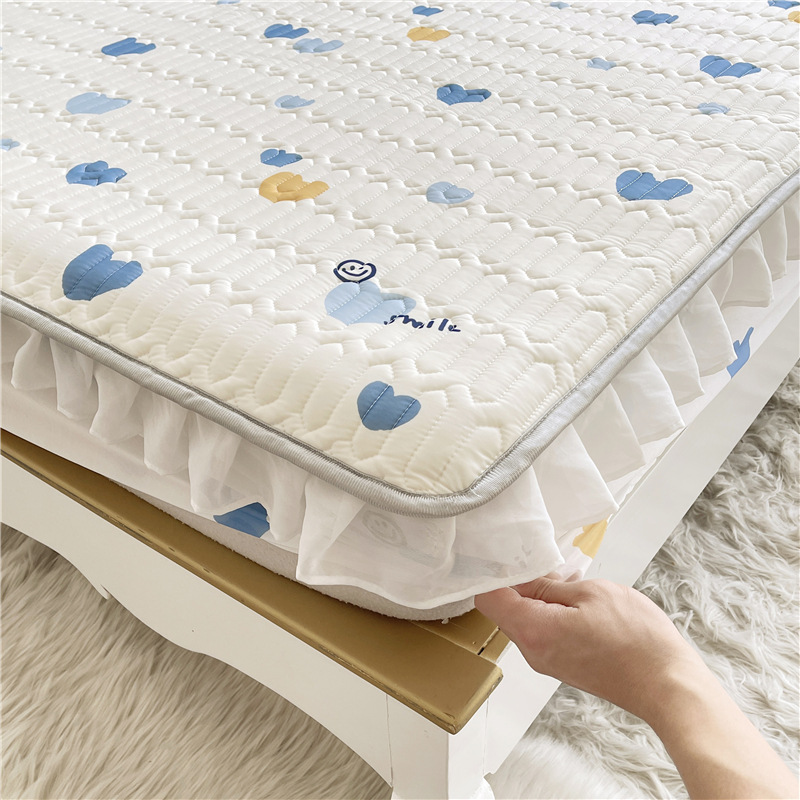 Summer Latex Three-Piece Set of Summer Sleeping Mat Lace Ice Silk Summer Mat Fitted Sheet Bed Skirt Non-Slip Fixed Mattress Cover