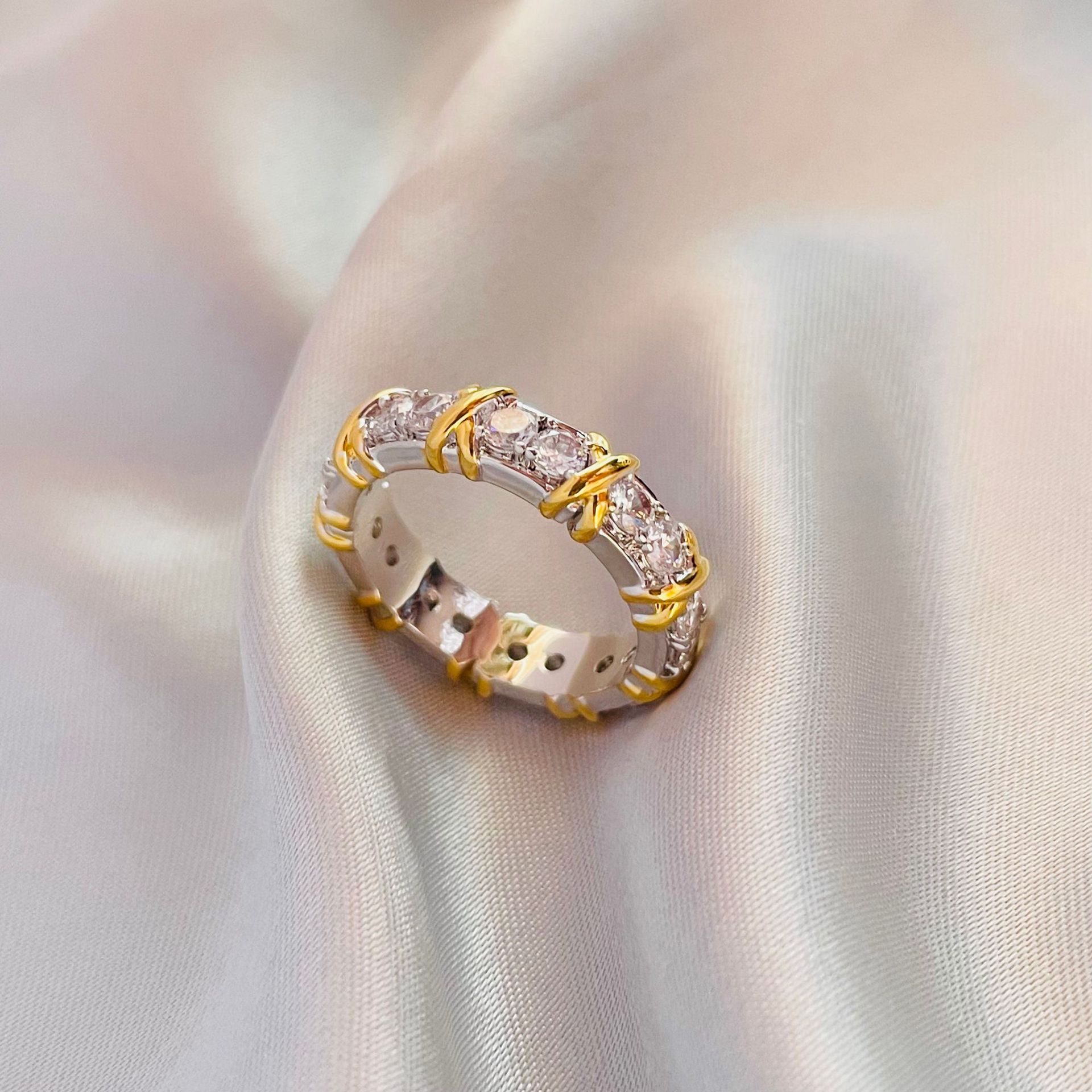 轻奢t家黄铜镀金x型交叉分色时尚钻戒批发情侣个性男女轻奢指环