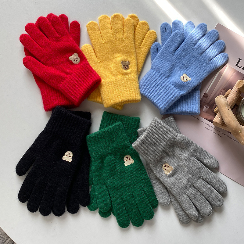 刺绣小熊毛线针织手套分指冬季保暖少女风纯色可爱可触屏韩版学生
