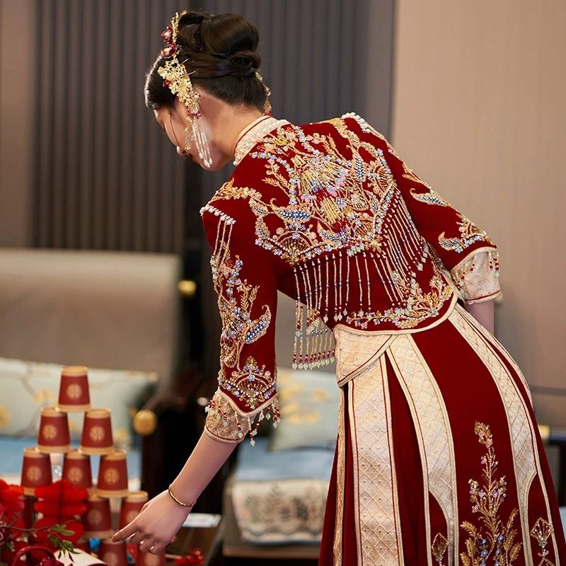 秀禾服新娘国风新款中式婚服结婚嫁衣龙凤褂小个子重工丝绒秀和服