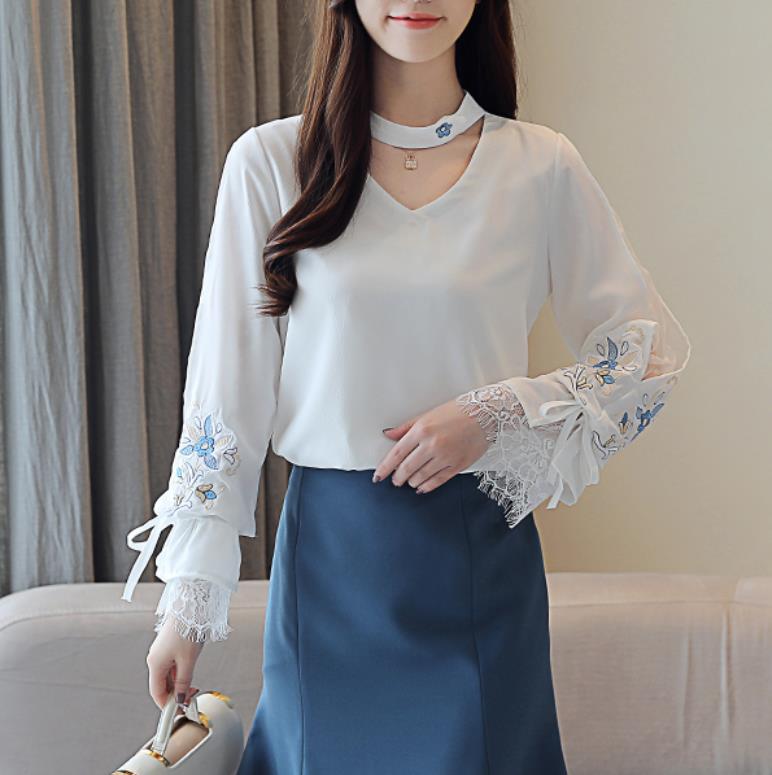 灯笼袖网纱刺绣雪纺衫女2021秋装新款韩版蕾丝拼接袖透视镂空上衣