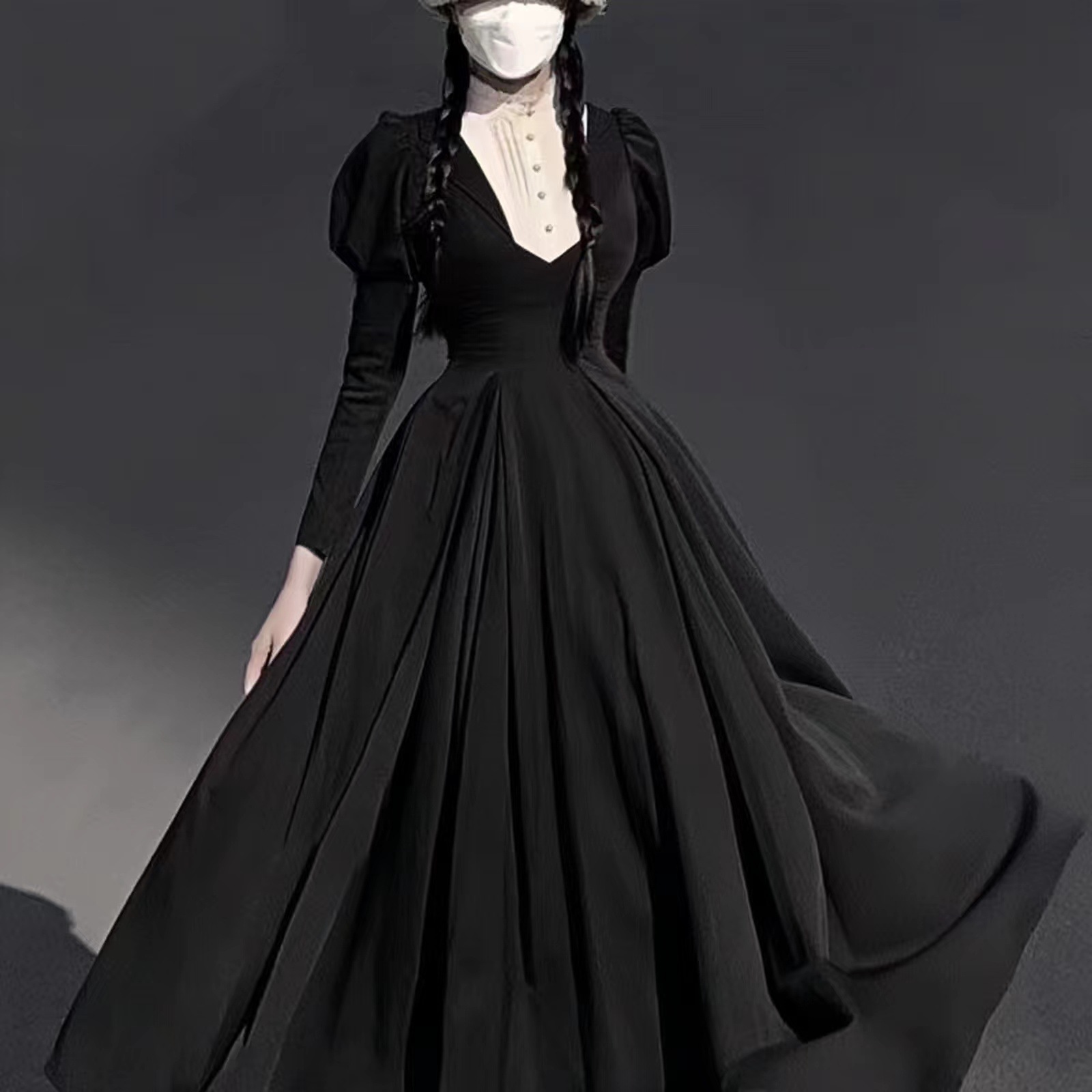 黑麻麻lolita修女风暗黑洛丽塔连衣裙长袖泡泡袖大码秋冬万圣节女