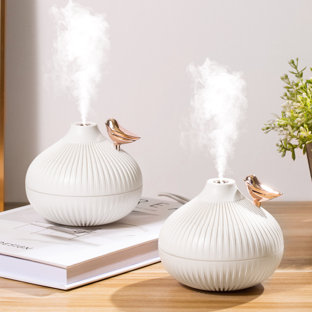 Creative USB Small Onion Humidifier Mini Household Office Desk Surface Panel Air-Conditioned Room Hydrating Heavy Fog Gift