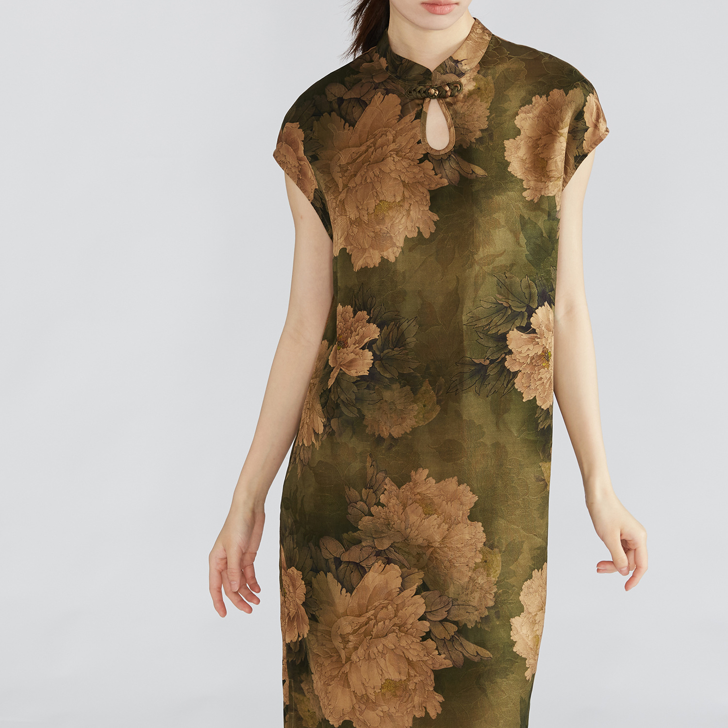 大朵牡丹 真丝香云纱花萝国风连衣裙气质100桑蚕丝旗袍裙-阿里巴巴