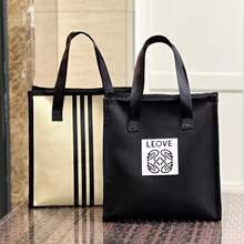 新款韩版运动休闲手拎化妆包手提包饭盒包妈咪袋上班通勤包洗漱包