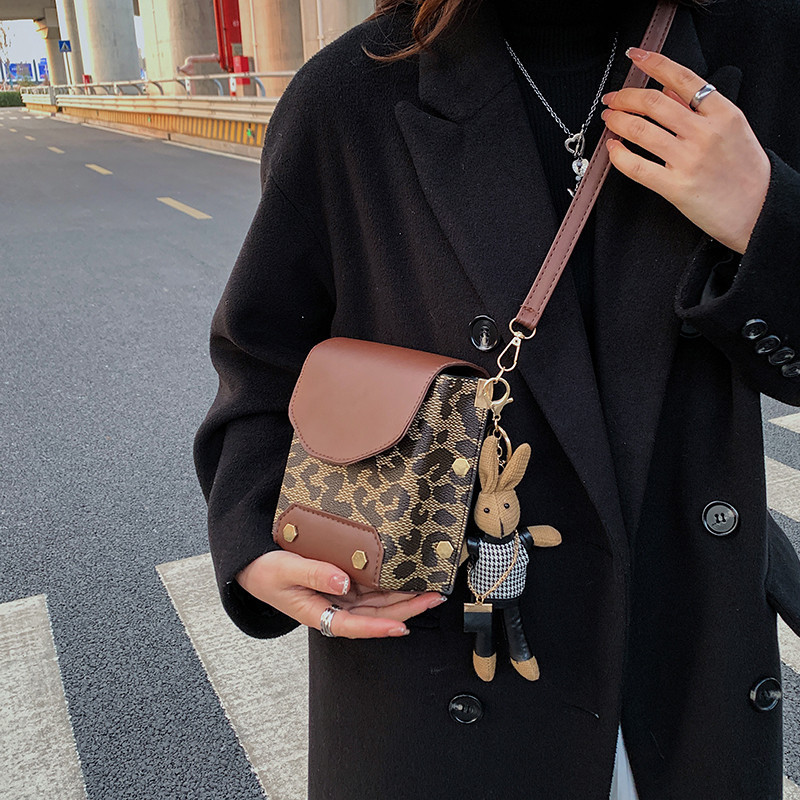 Autumn and Winter Wild Small Bag 2021 New Bags Female Ins Niche Messenger Phone Bag Fashion Leopard-Print Shoulder Bag