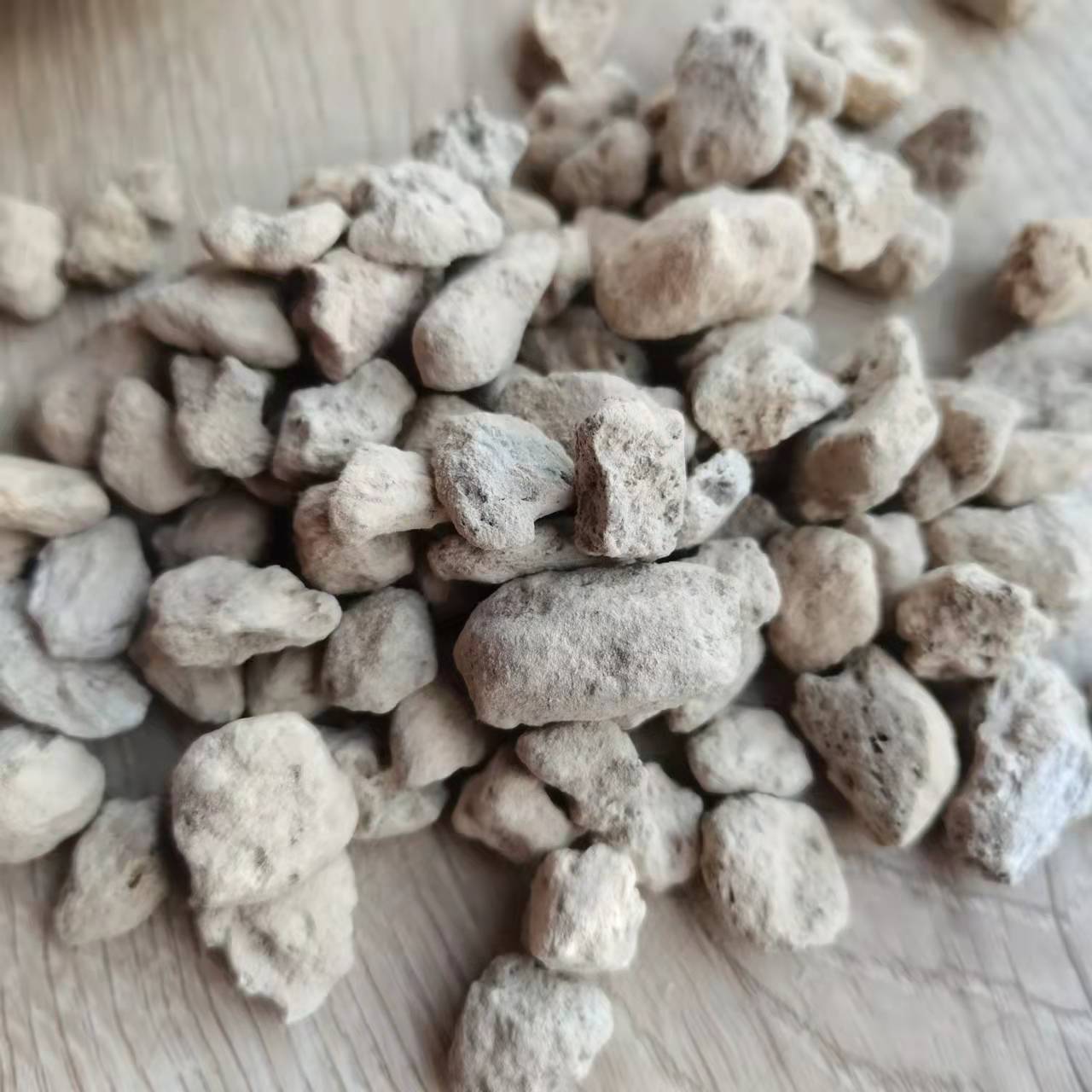 园艺透气保水土壤疏松白色轻石多肉铺面鱼缸造景大块滤料轻石颗粒