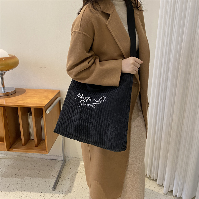 Wholesale Bag Large Capacity Women's Bag 2023 Fashion Embroidered Portable Tote Bag Comfortable Corduroy Shoulder Messenger Bag