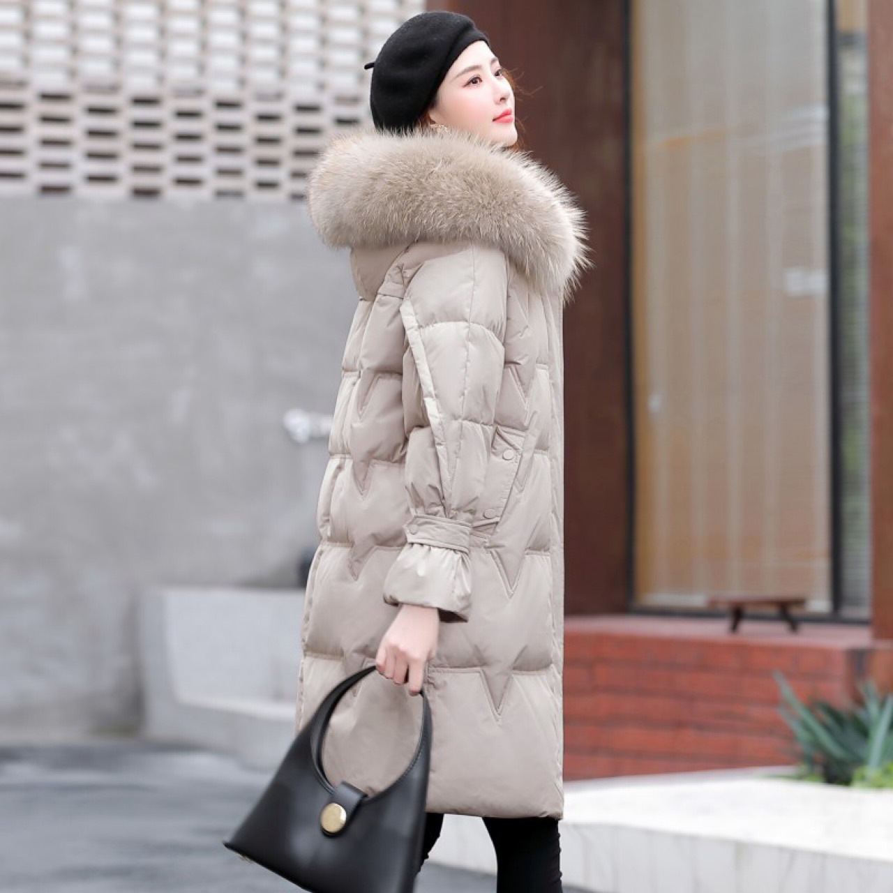 冬季时尚显瘦高端加厚白鸭绒欧美肤色拉链时尚款气质通勤羽绒服