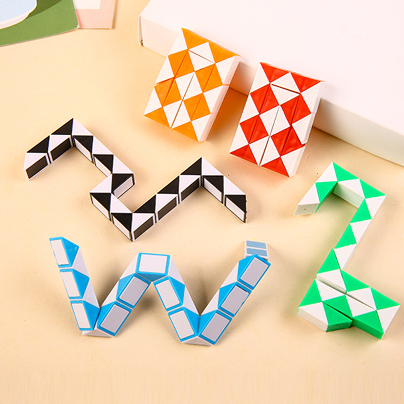 跨境儿童益智变形魔蛇折叠魔方扭蛋玩具24节百变魔尺扭扭玩具批发