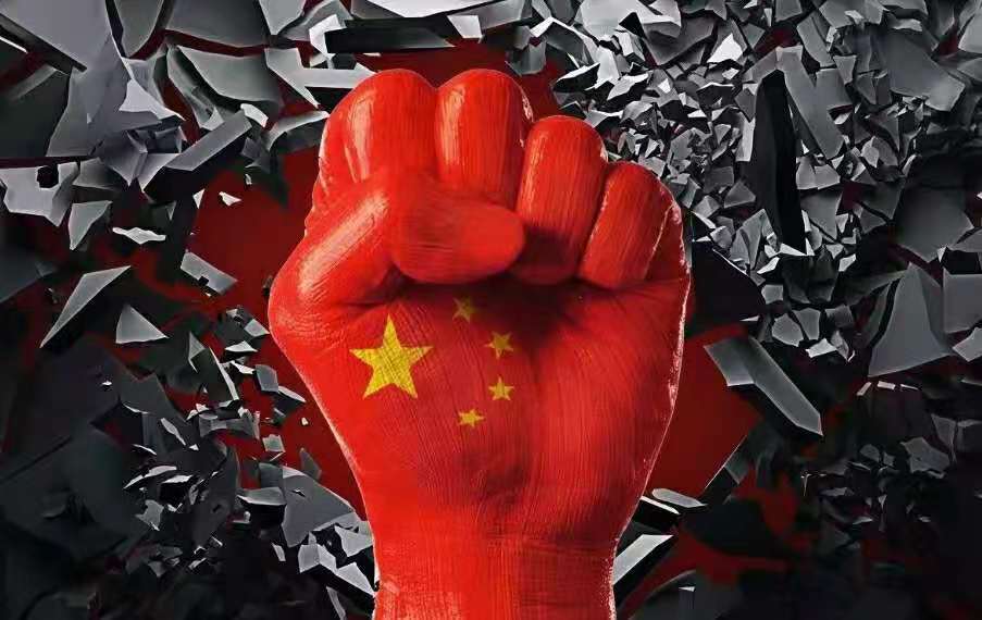 国家强大了,人民信心足了,携起手来渡过一个又一个难关