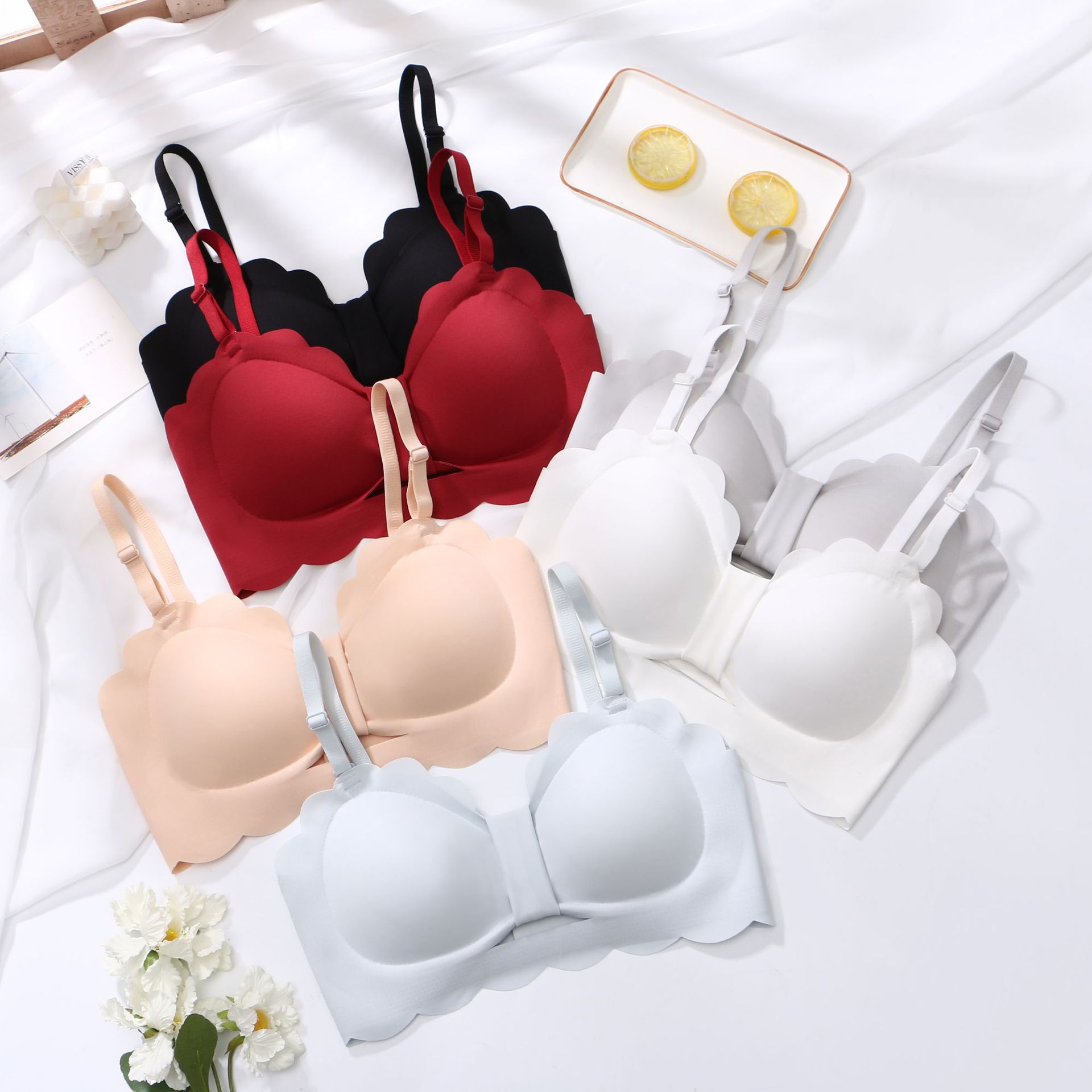 春夏新款甜美纯色系简约无痕乳胶内衣套装聚拢无钢圈抹胸式文胸女