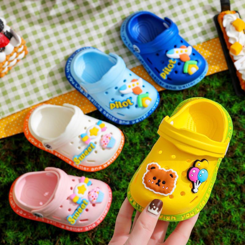 New Summer Children's Slippers Cartoon Hole Shoes Baby Indoor Home Soft Bottom Non-Slip Sandals Factory Direct Sales