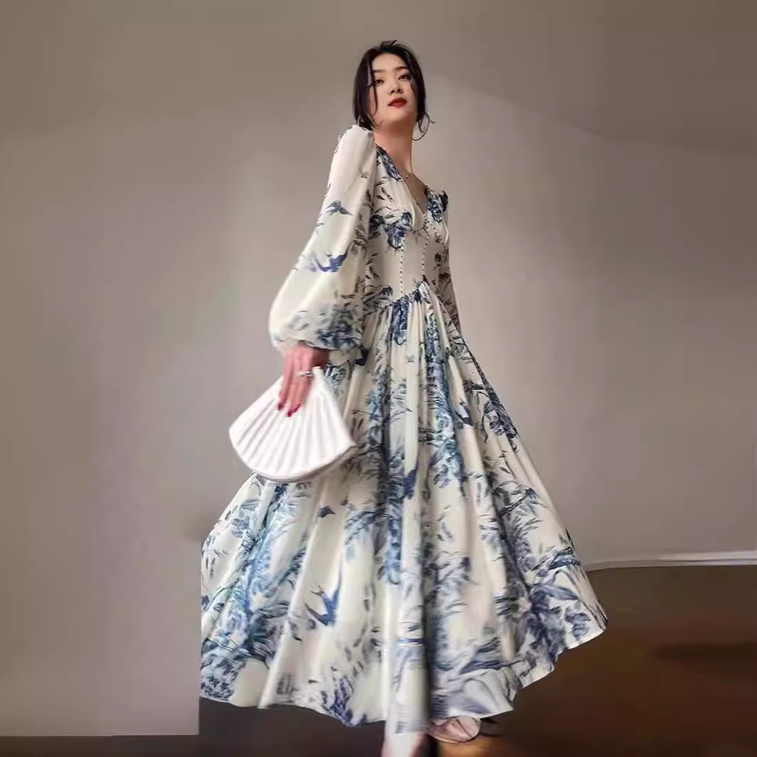 2023年女式外贸春夏新跨境女装树叶拼接露肩大摆印花长裙连衣裙