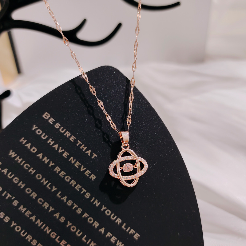 [Titanium Steel] Korean Clavicle Chain Pulsatile Heart Four-Leaf Flower Special-Interest Design Light Luxury All-Match Exquisite Necklace