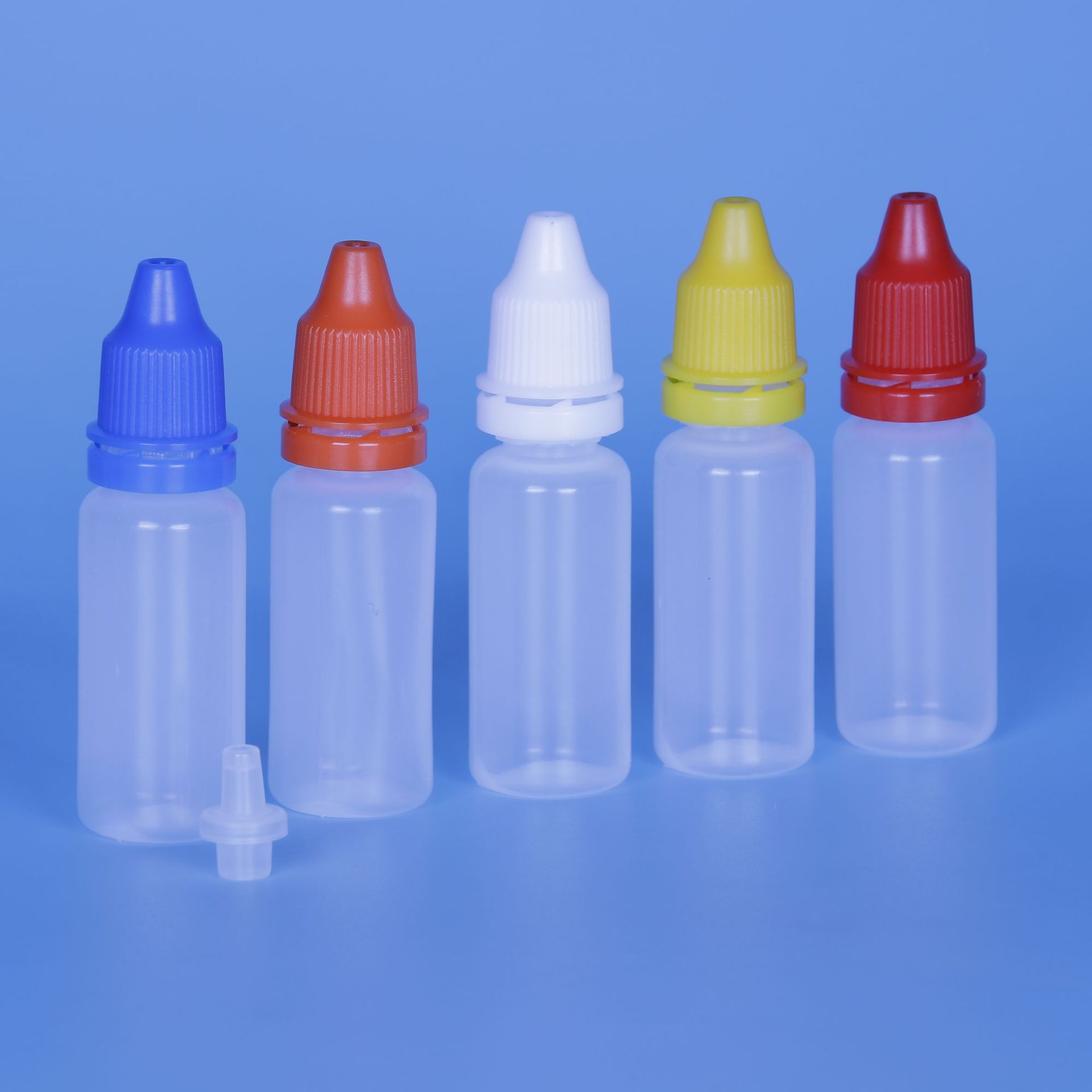 【现货】高档一次成型眼药水瓶10ml 塑料挤压医药小瓶子 白色小瓶