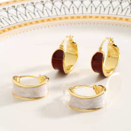 新款高级感轻奢百搭美拉德滴釉圆圈耳环女气质简约复古风通勤耳饰