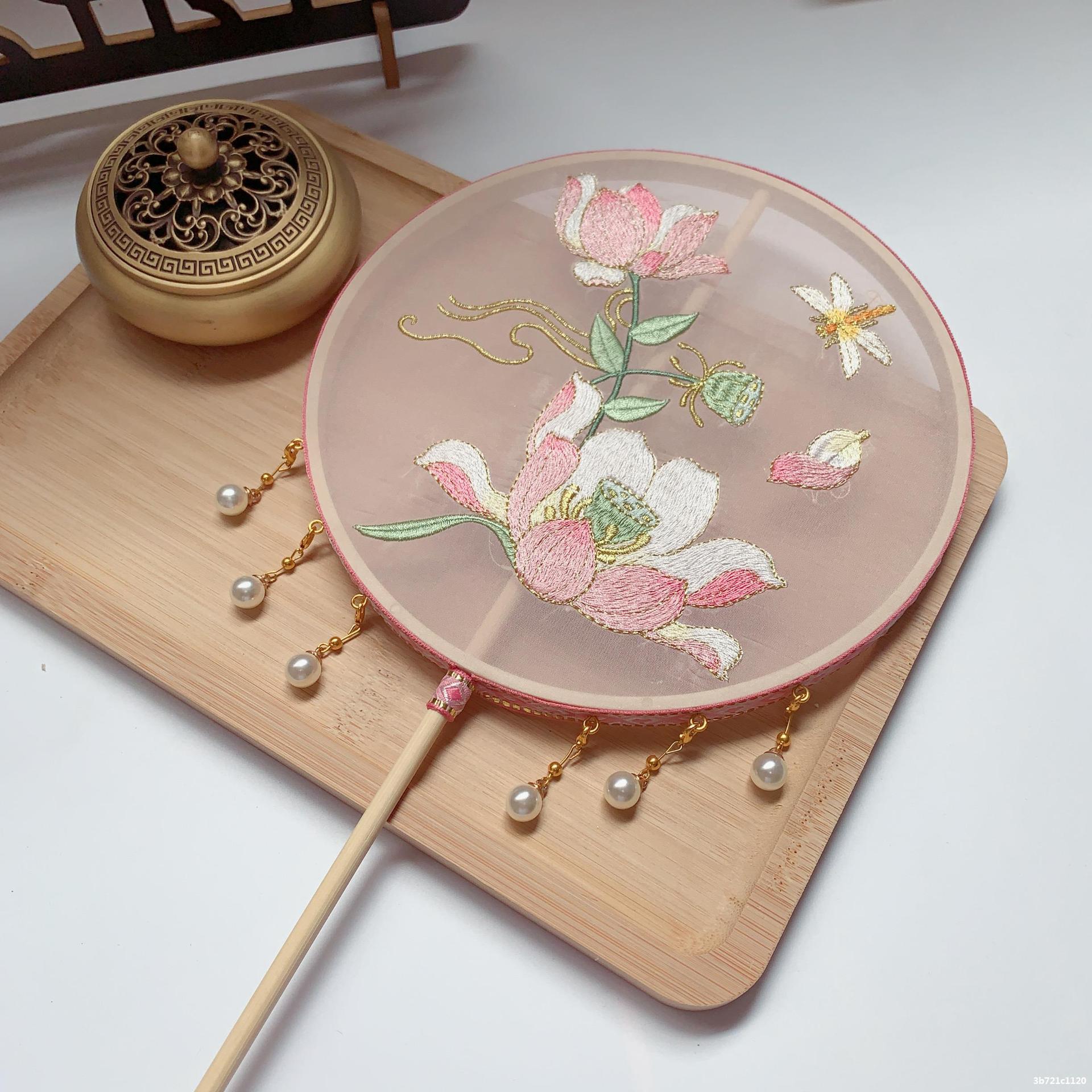 刺绣古风长柄团扇流苏跳舞蹈汉服拍摄道具宫扇古典扇圆异形绣花扇