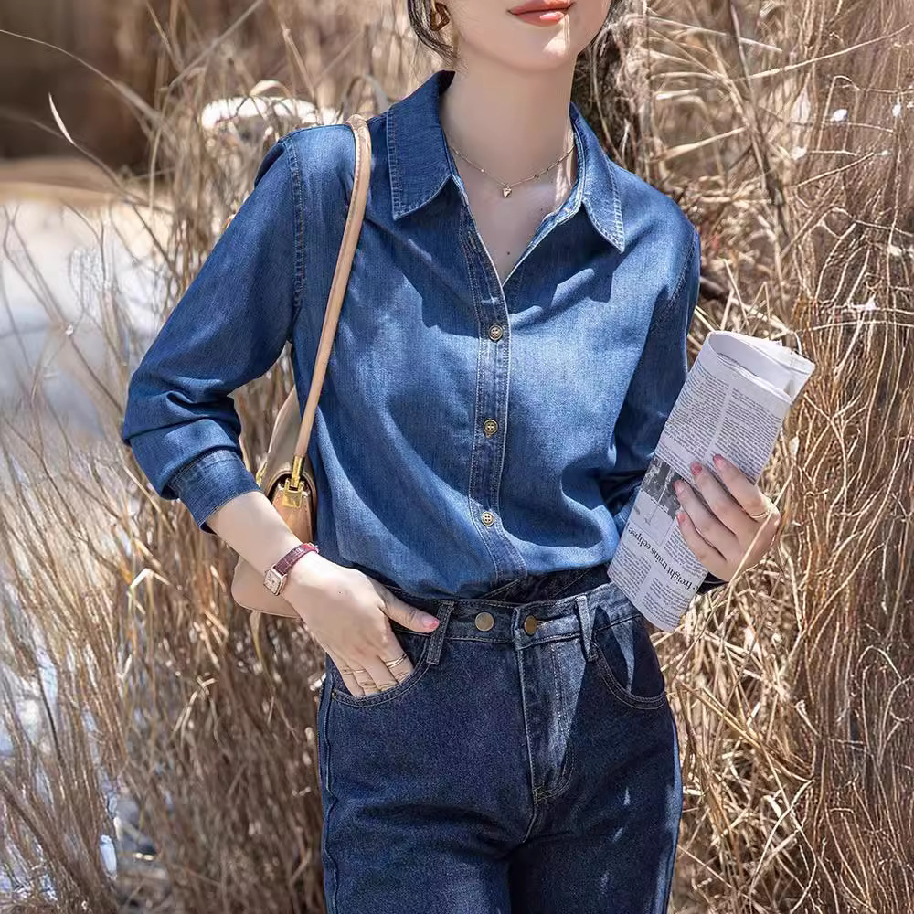 不卷边深蓝色软牛仔衬衫女2024早春新款内搭叠穿长袖衬衣正肩上衣