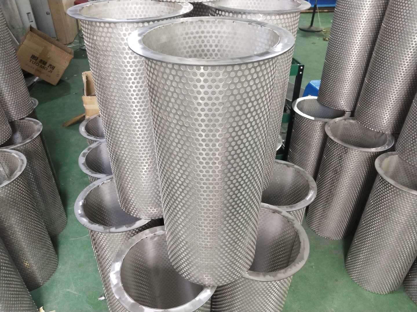 304不锈钢圆孔过滤网筒过滤网器管道过滤桶圆形316超细烧结网滤芯