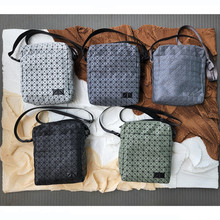 日本限定男女通用挎包硅胶枕头包盒子包相机包单肩斜挎小方盒