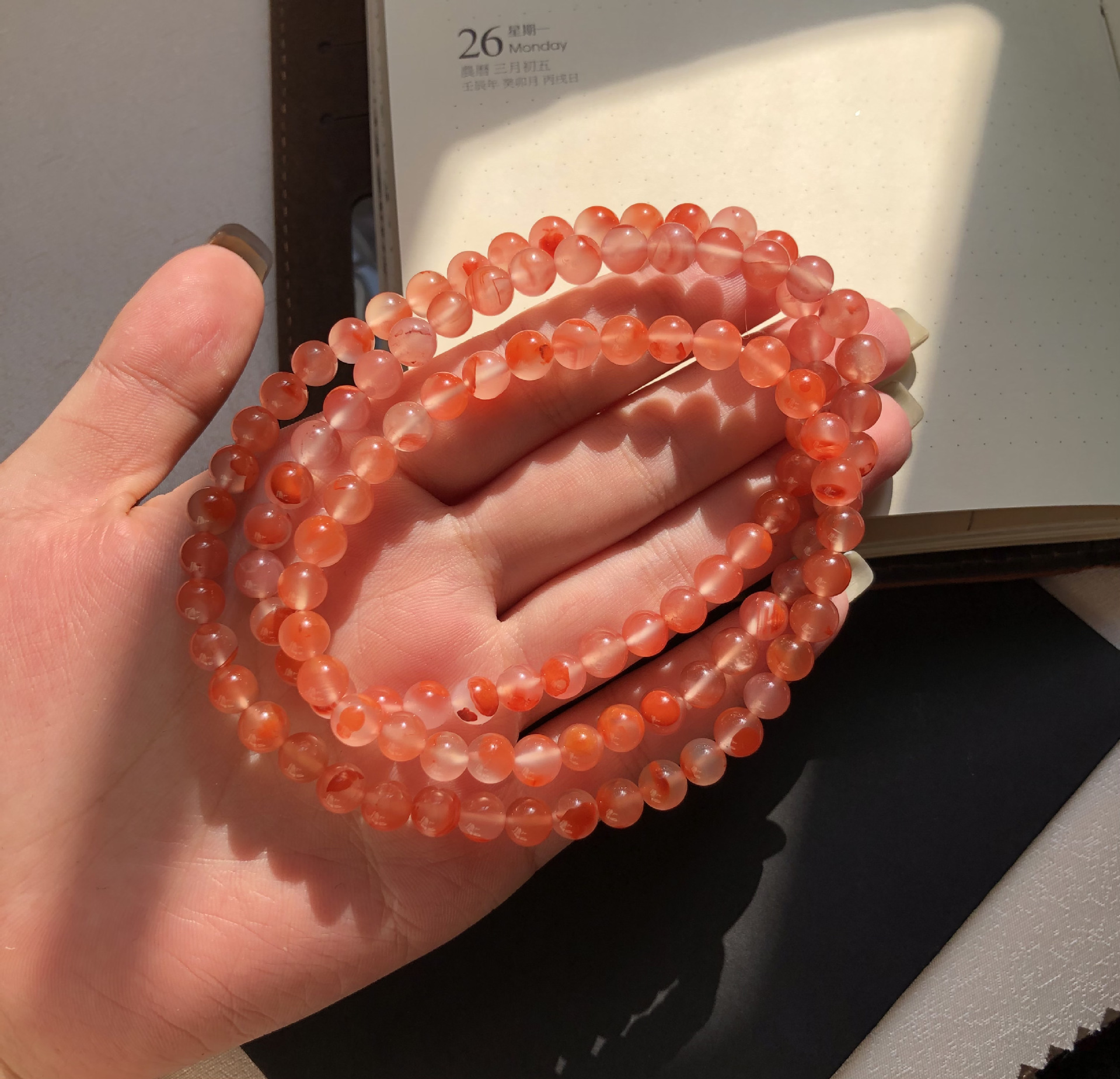 天然四川九口冰飘南红108颗佛珠多圈手串6.5mm四圈手链荧光满溢搭
