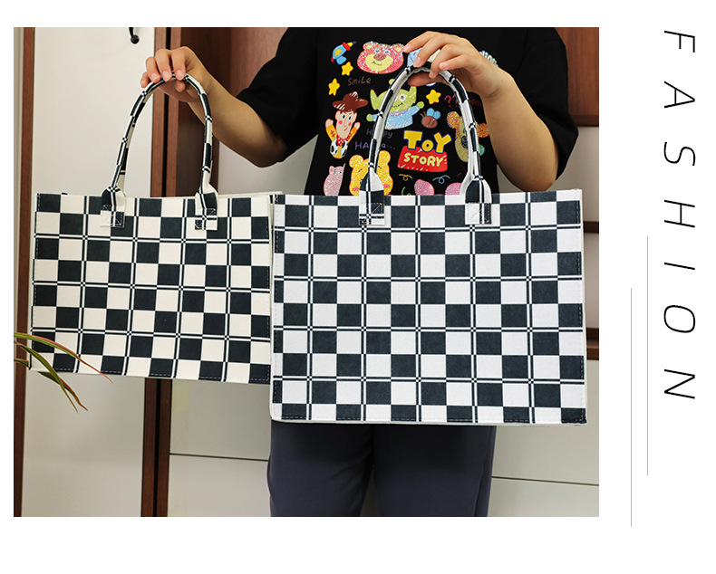 New Felt Tote Bag Chessboard Portable Felt Bag Large Capacity Shopping Bag Internet Celebrity All-Matching Printed Felt Bag