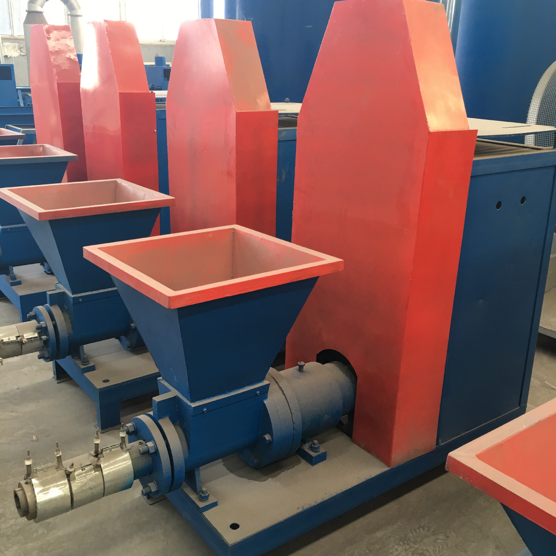 供应 锯末木屑机制木炭设备 竹子全套制棒机 烧烤炭化木炭机价格