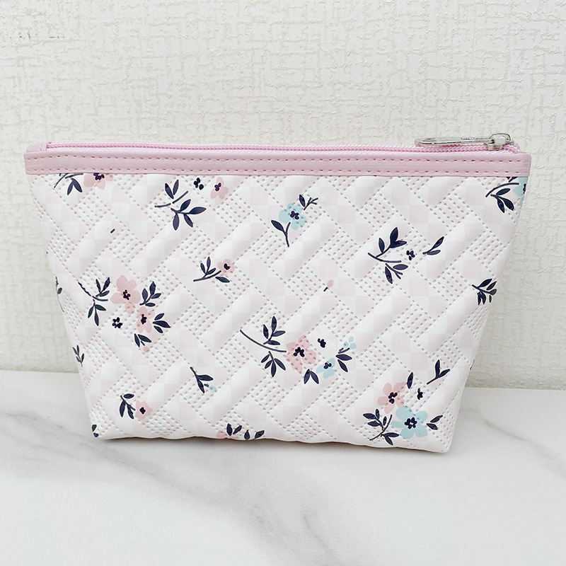 Small Floral Hexagonal Bag Women's Cosmetic Bag Outdoor Travel Storage Bag Fashion Portable Personal Hygiene Bag Portable Wholesale