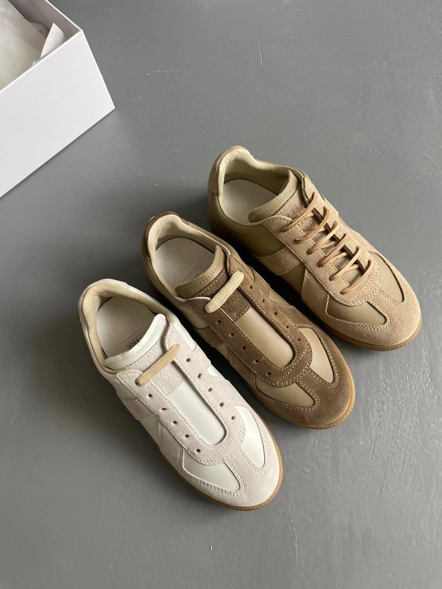 小众纯原德训鞋男女情侣款休闲运动板鞋真皮系带小白鞋-阿里巴巴