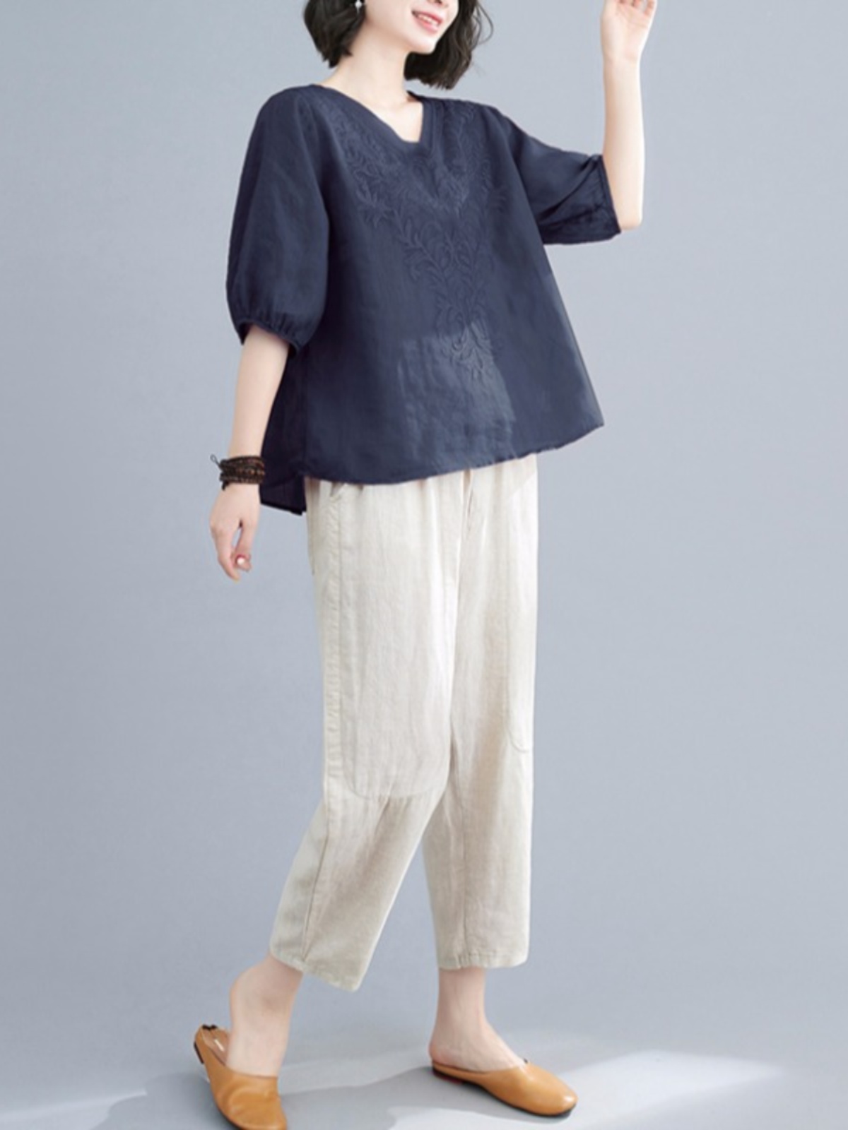 中年妈妈装2024夏装新款短袖上衣夏款中老年女装刺绣棉麻两件套装