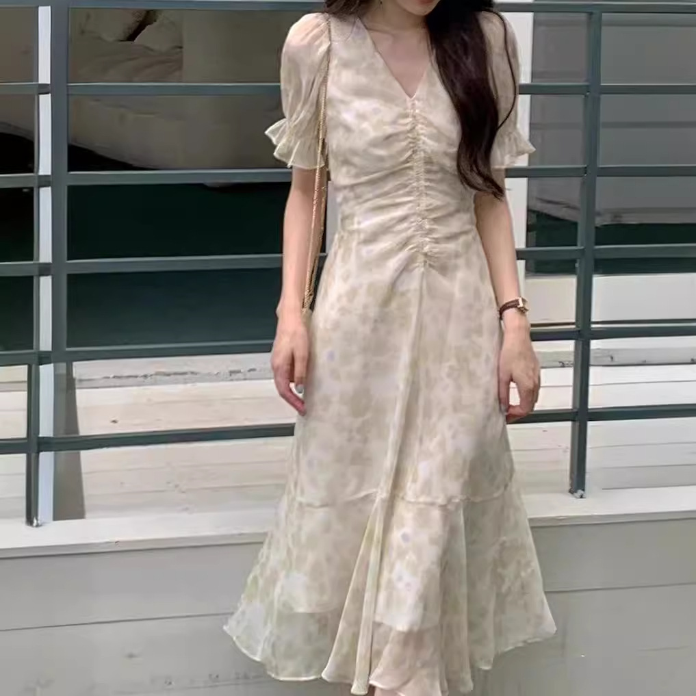 短袖连衣裙女2024夏季温柔气质修身显瘦碎花长款鱼尾裙跨境直播