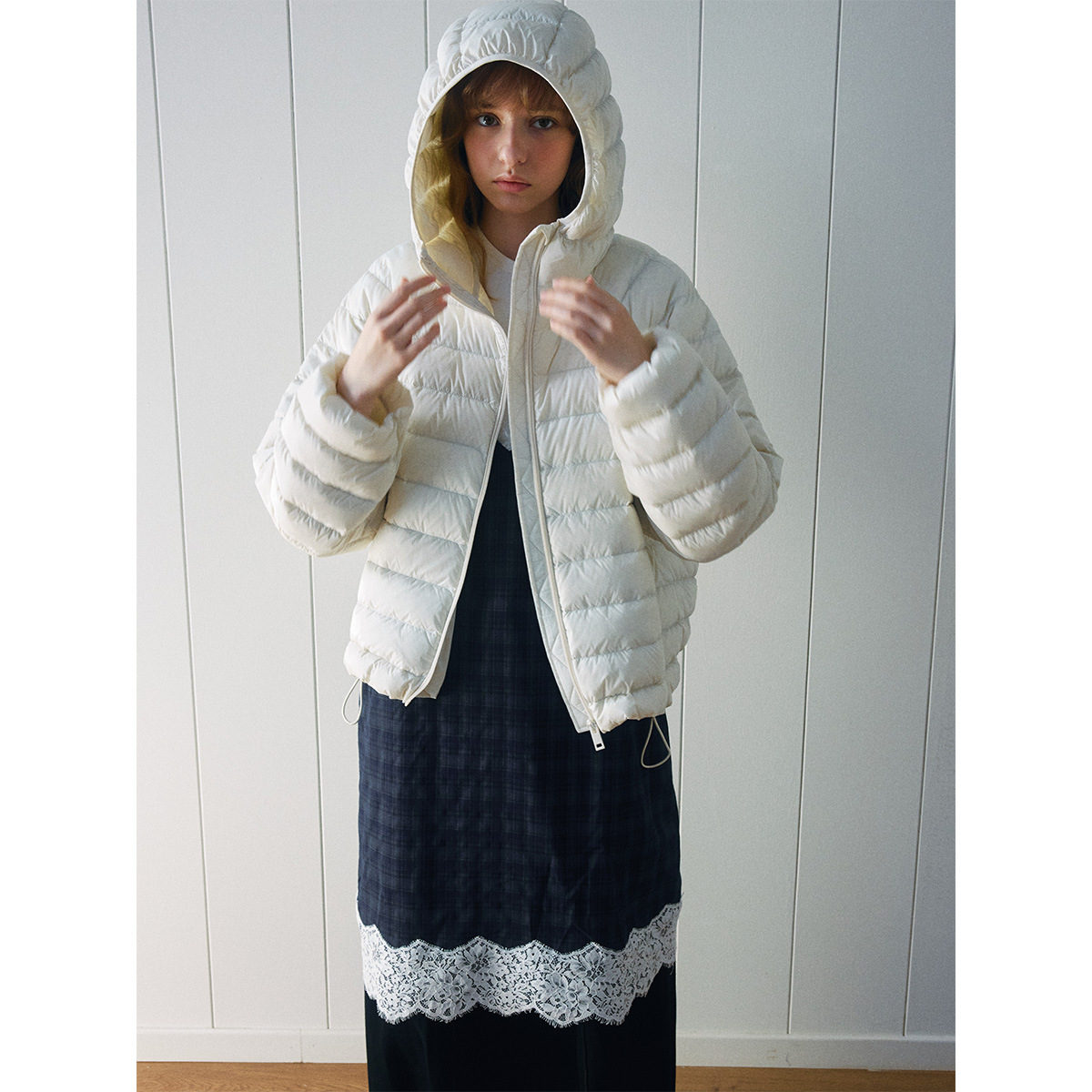 【玳禾】冬季新款休闲轻量连帽RDS可溯源90白鸭绒排骨羽绒服H9164