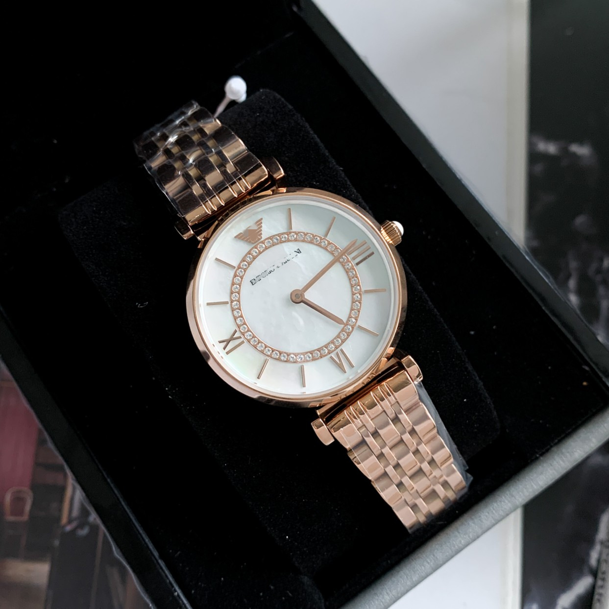 阿针玛尼镶钻摩天轮简约时尚女士石英腕表女批发一件代发ar1909