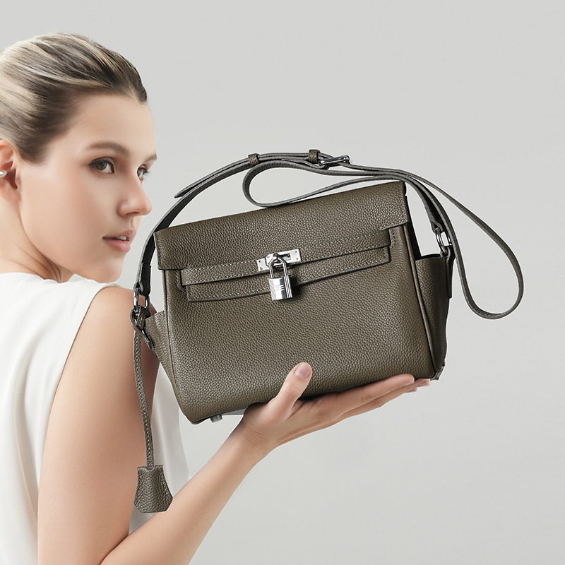 togo头层牛皮凯丽邮差包黑色新款女士手提斜挎通勤高级感单肩包