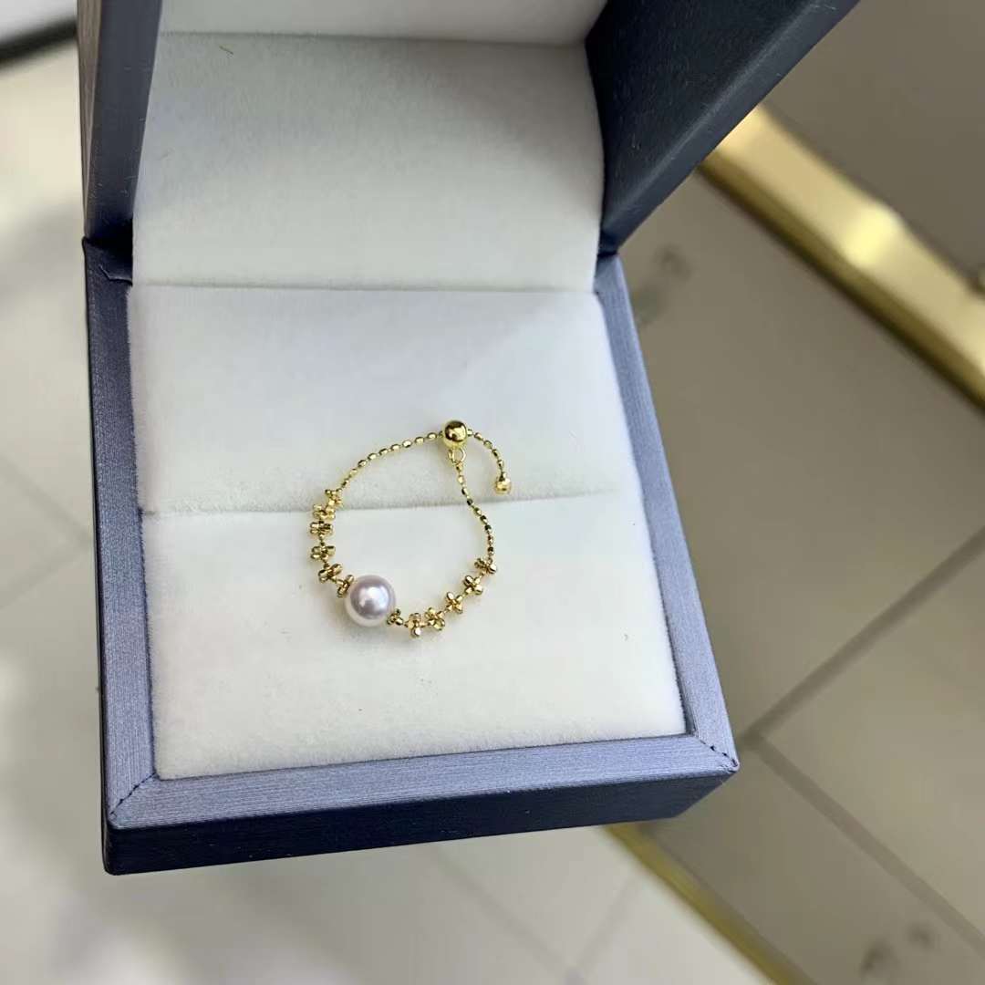 18k金仙女蕾丝戒指 5–6mm正圆极光基本无暇高品质海水akoya珍珠