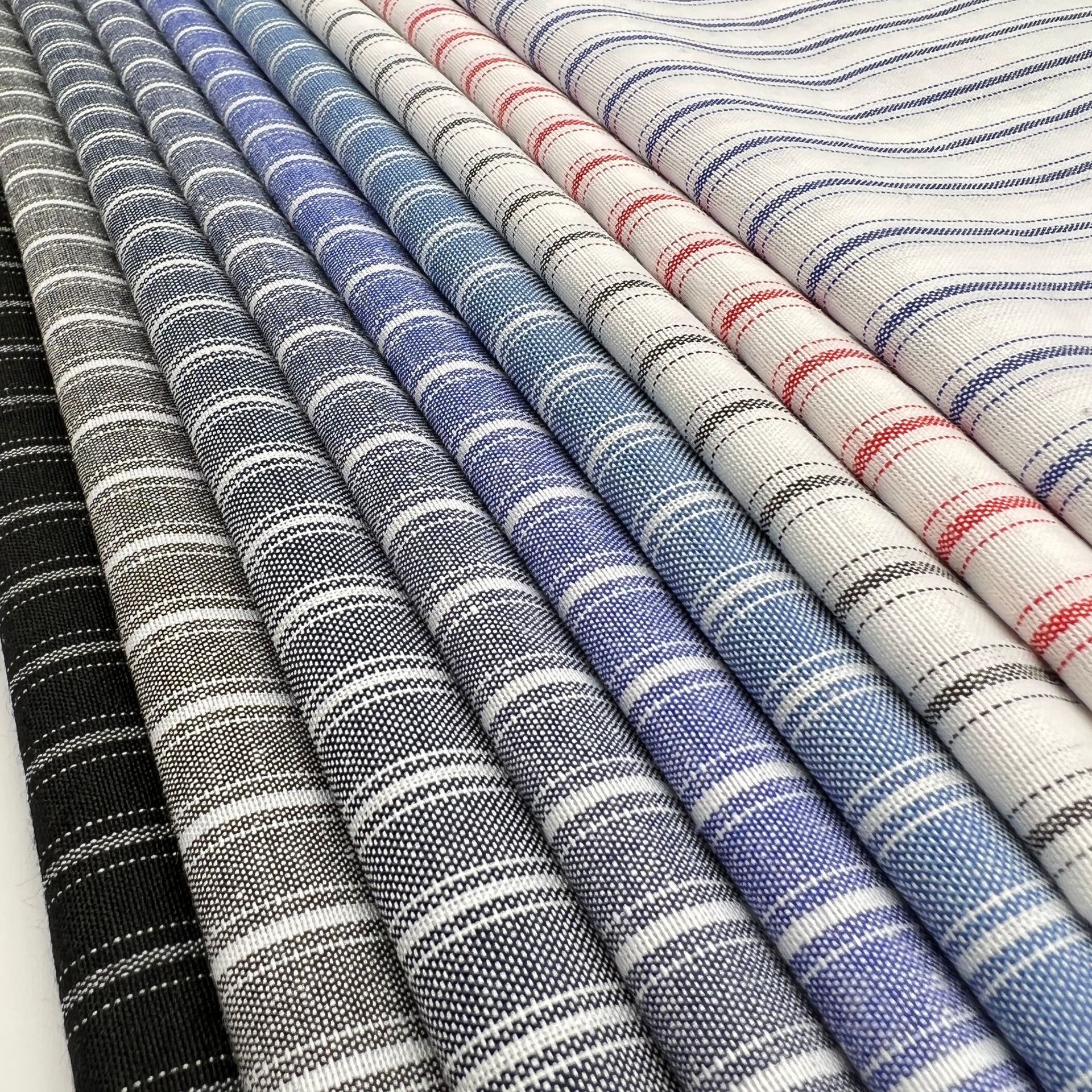 春夏仿棉麻色织条纹布料连衣裙服装衬衫平纹涤棉梭织布匹面料批发