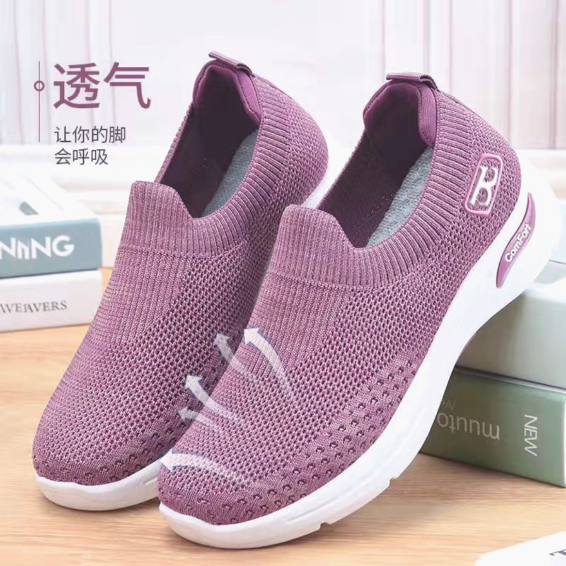 意迪森中老年妈妈鞋一脚蹬平底老人单鞋布鞋防滑软底鞋品牌女鞋子