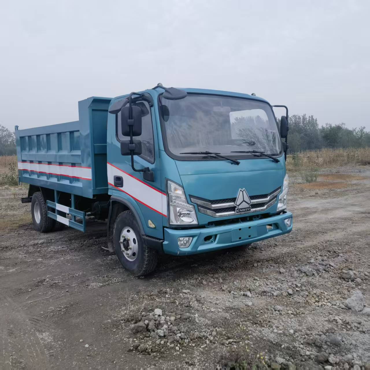 豪沃自卸车371马力10轮牵引车油罐水罐车12轮非洲二手工程渣土车