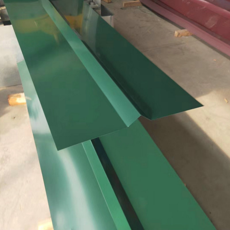 厂家供应彩钢屋脊瓦 房顶屋脊瓦仿古彩钢琉璃瓦金属屋脊瓦