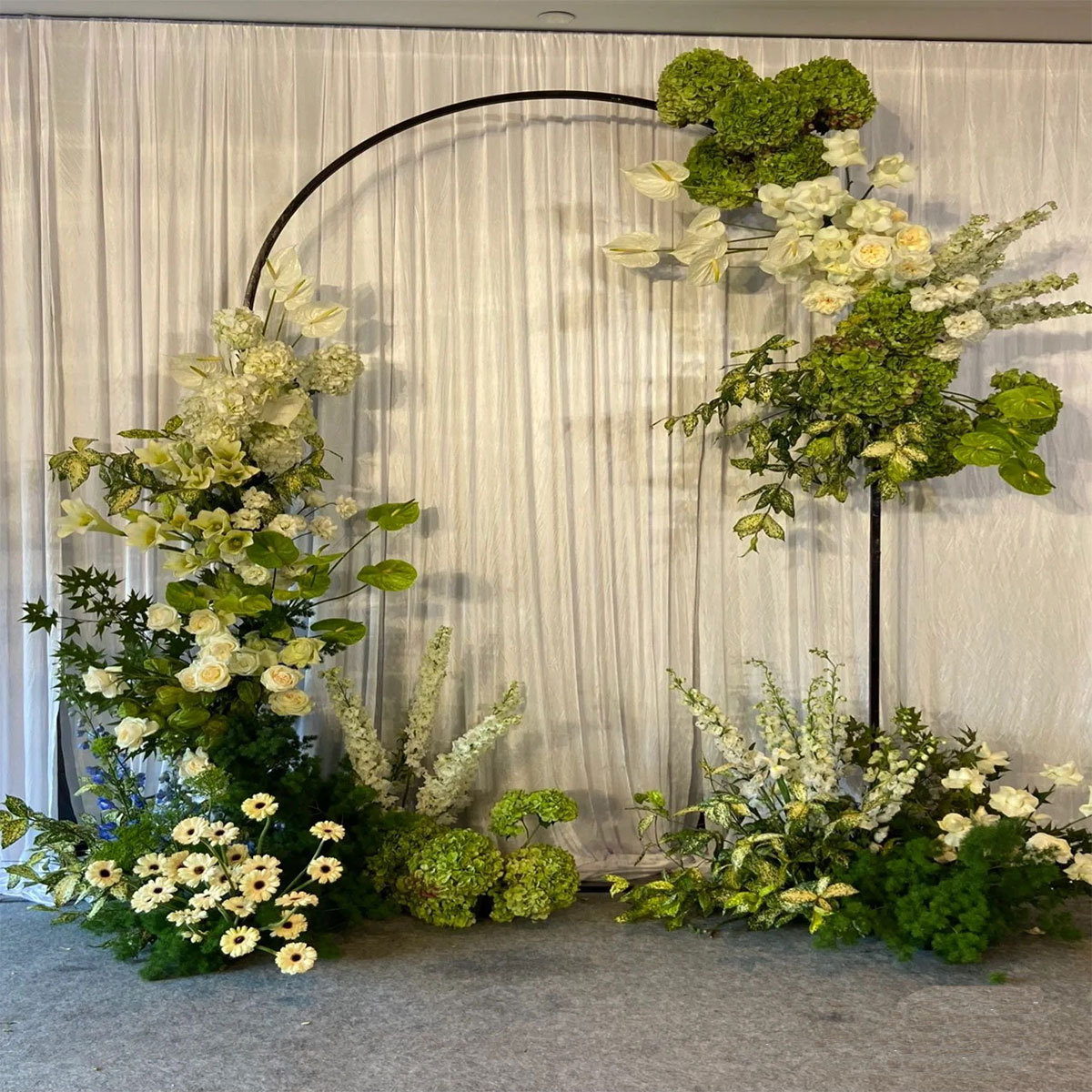 cross-border hot selling wedding props arch arch stage background welcome decoration road lead decoration wedding iron flower stand