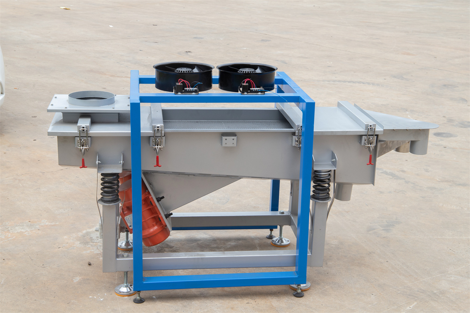 厂家定制直线筛选机 震动茶叶分选机 吹干振动筛选分选筛振动筛