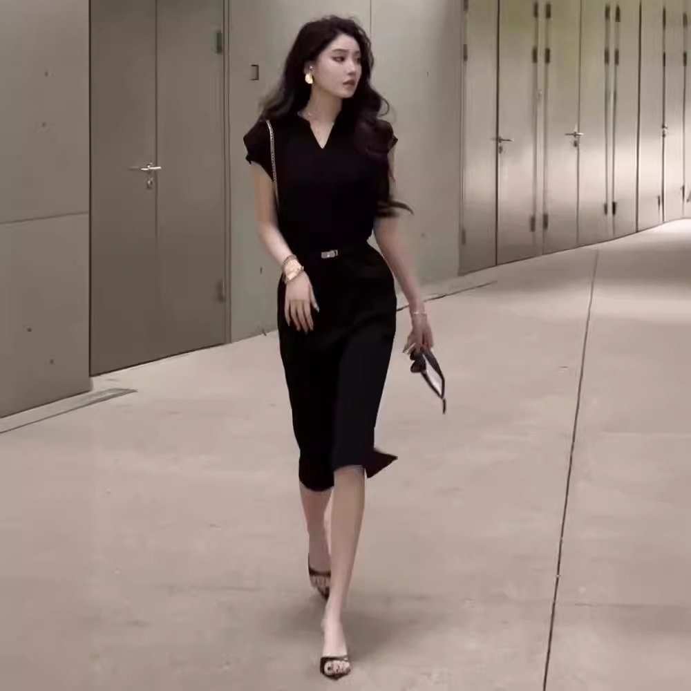 气场强大女装黑色连衣裙夏季新款高冷御姐风绝美高端小众炸街裙子