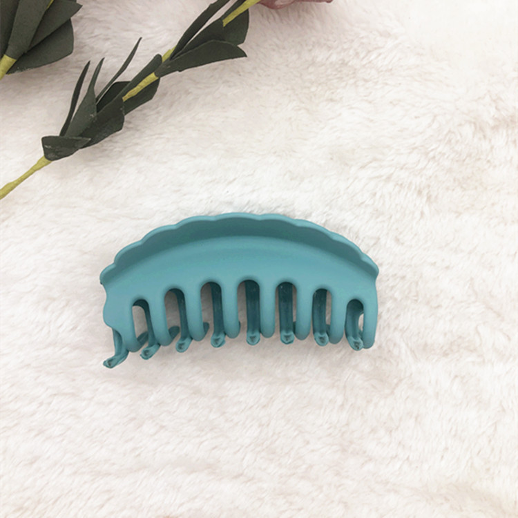 2022 Popular Manufacturers Wave Moon Rubber Paint Bracket Simple Internet Hot Temperament Bracket Clip Hair Clip for Bath