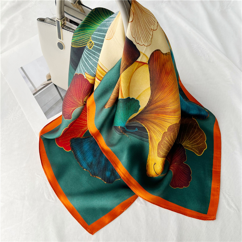 气质银杏叶桑蚕丝丝巾女春秋时尚百搭65cm中方巾真丝巾装饰围巾