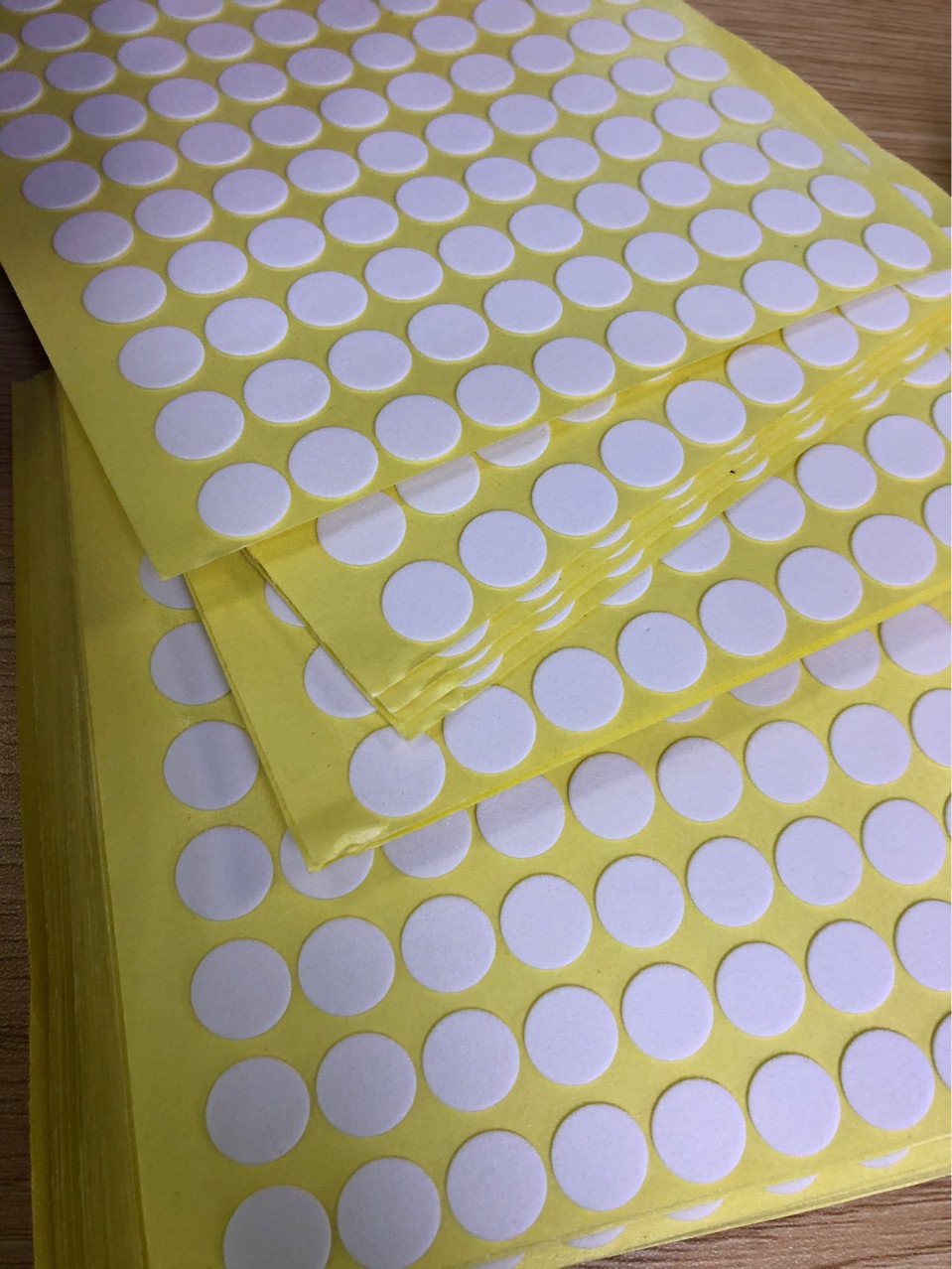 手机壳白色海绵贴环腕带eva泡棉垫防螺丝刮花薄棉贴1厘米圆形贴